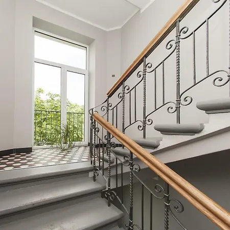 Luxury Loft With Terrace Апартаменти *