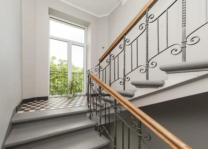 Luxury Loft With Terrace Apartment *